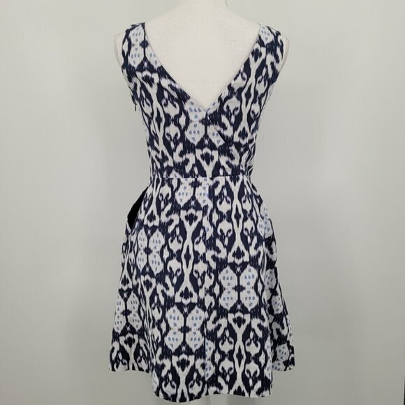 GAP Ikat Print Linen Fit & Flare Dress - Picture 3 of 8